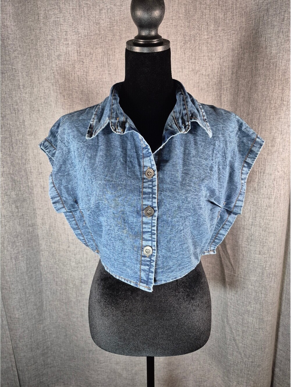 Thread Story Women’s M Acid Wash Denim Crop Top Button Front Y2K